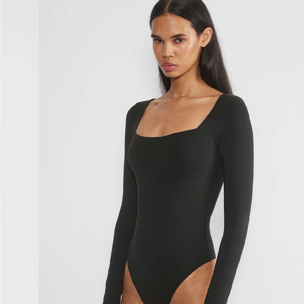 Contour squareneck Long Sleeve Bodysuit